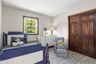 316 Riverside Ave Riverside CT-print-007