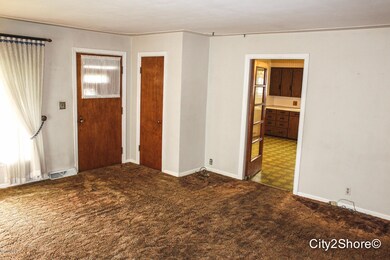 2526 Byron Center-5