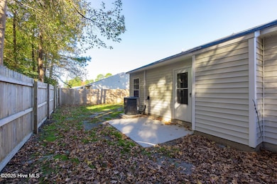 118 Gooding Dr, Havelock, NC 28532 - photo 6