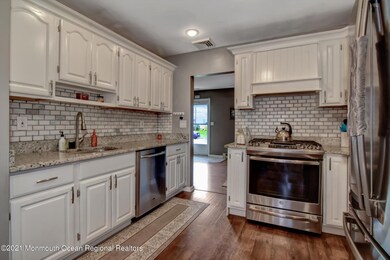 09-Kitchen