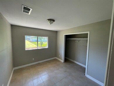 7807 Glass St, Houston, TX 77016 - photo 4