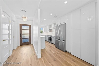 201 5th Ave unit D, Melbourne Beach, FL 32951 - photo 4