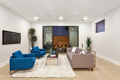 2105 Park St, Houston, TX 77019 - photo 4