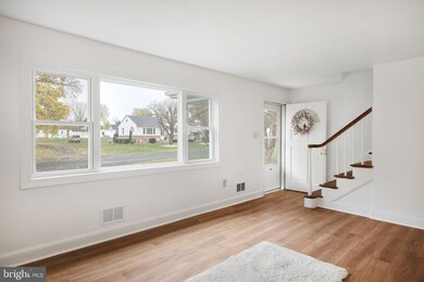 102 Hickory Ln, Winchester, VA 22603 - photo 6