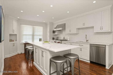 78 River Rd Cos Cob CT 06807-small-023-0