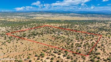 112b Juniperwood Ranch, Ash Fork, AZ 86320 - photo 3