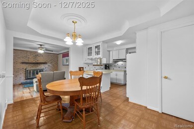 8718 Binney Dr, Warren, MI 48093 - photo 6