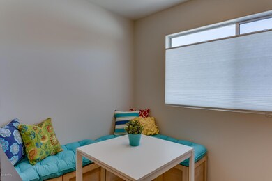 11_3600_N_5th_Ave_200__11_mls