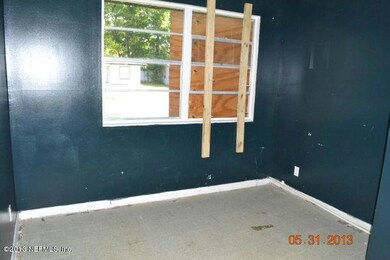 7050 Pamela Dr, Jacksonville, FL 32210 - photo 6