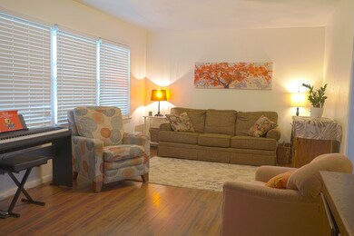 723 Dezso Dr, Alvin, TX 77511 - photo 4