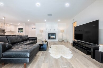 4717 Don Pio Dr, Woodland Hills, CA 91364 - photo 7