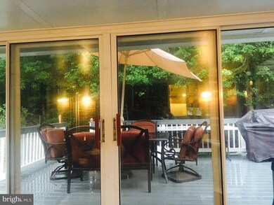 6842 Trexler Rd, Lanham, MD 20706 - photo 3