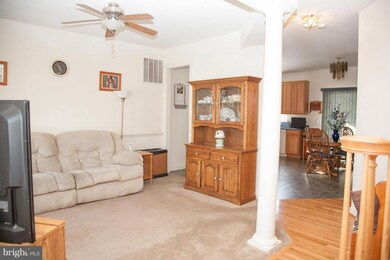 13542 Pulaski Dr, Hagerstown, MD 21742 - photo 6