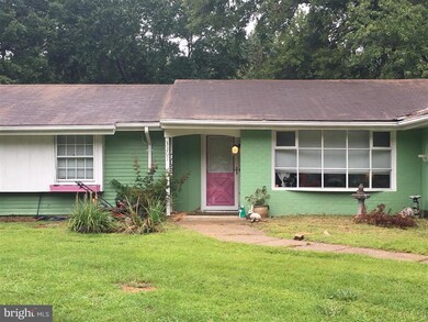 3207 Waverly Dr, Fredericksburg, VA 22407 - photo 2