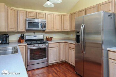 18926 Chrystal Island Drive-small-005-22