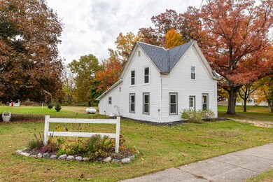 300 W Pleasant St, Hubbardston, MI 48845 - photo 3