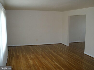 12911 Broadmore Rd, Silver Spring, MD 20904 - photo 3