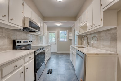 3727 N Swan Ridge Cir, Memphis, TN 38122 - photo 6