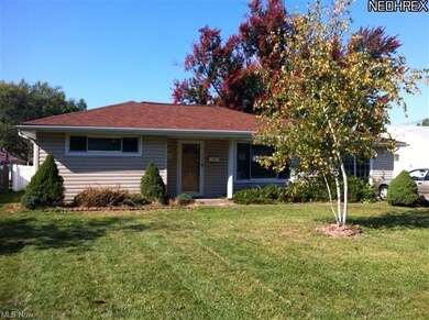 868 Marion St, Sheffield Lake, OH 44054 - photo 2