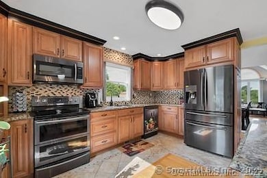 5 Stegos Dr, Wallingford, CT 06492 - photo 4