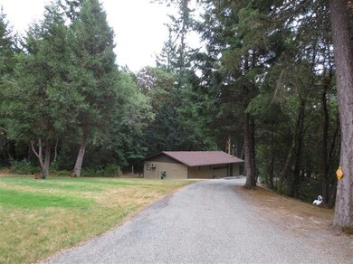 1540 Pinecrest Dr, Grants Pass, OR 97526 - photo 4