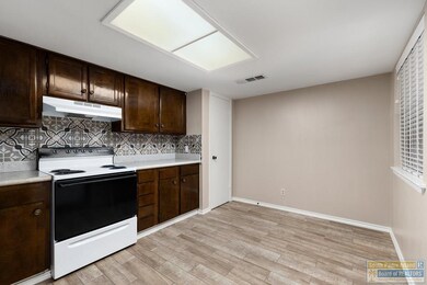 3005 Old Alice Rd unit 200-G, Brownsville, TX 78521 - photo 5