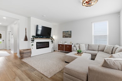 572 Ballard Dr, White House, TN 37188 - photo 6