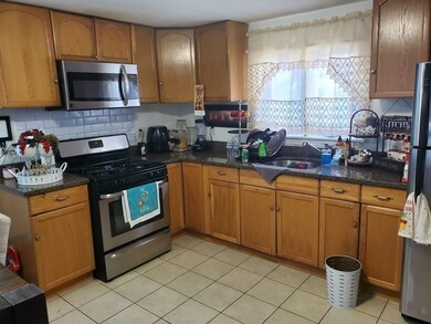 64 Ames St, Lawrence, MA 01841 - photo 5