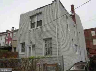 252 E Penn St, Norristown, PA 19401 - photo 2