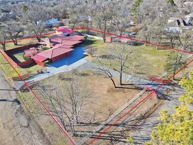 1120 E Duke St, Hugo, OK 74743 - photo 3