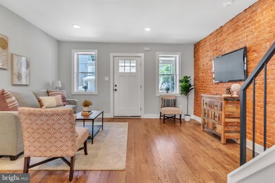 313 Hermitage St, Philadelphia, PA 19128 - photo 3