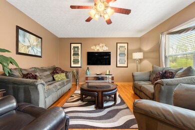 3059 Kings Realm Ave, Columbus, OH 43232 - photo 5