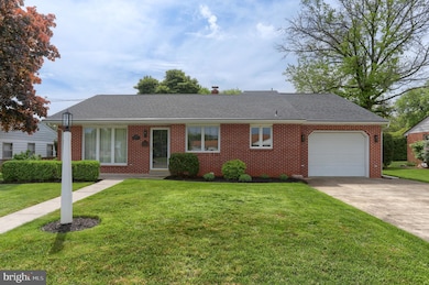 240 W Elm St, Palmyra, PA 17078 - photo 4