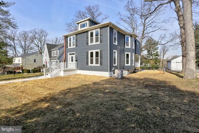 404 Bloomsbury Ave, Catonsville, MD 21228 - photo 2