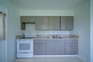 Apt 2