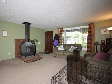 2230 NE Elliott Ave, Gresham, OR 97030 - photo 4