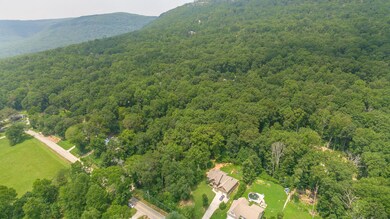 7917 Selcer Road-5