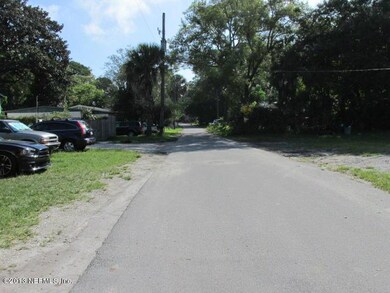 STREET (Small)