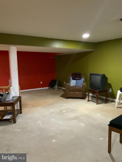 17 Edgewood Ave, New Castle, DE 19720 - photo 7