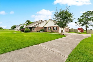 Front/Driveway View