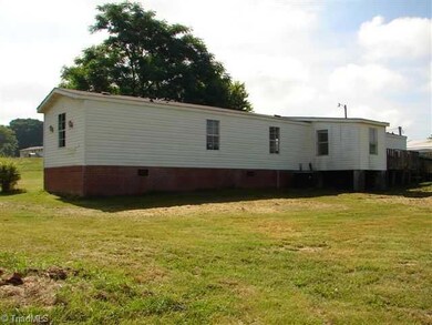 4627 Buffalo Ford Rd, Asheboro, NC 27205 - photo 3