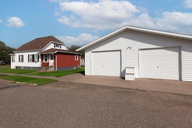 100 Grover St, Ridgeland, WI 54763 - photo 4