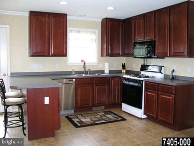 150 Brendan Mews, Mount Wolf, PA 17347 - photo 3