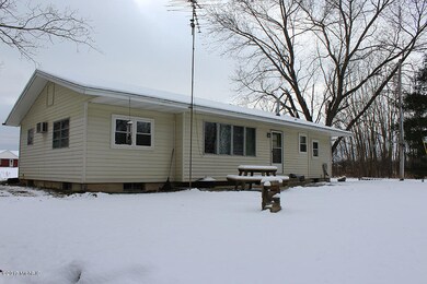 Rear view w/lg patio area