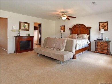 185 Boiling Brook Dr, Statesville, NC 28625 - photo 6