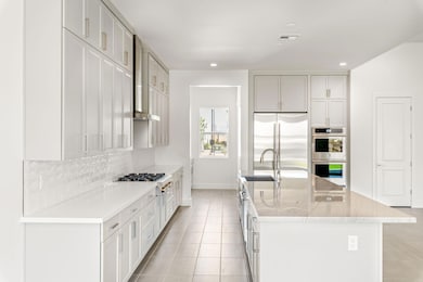 22-web-or-mls-705 W. Emerald Point Dr. S