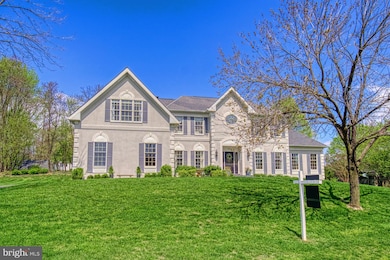 10896 Hunter Gate Way, Reston, VA 20194 - photo 5