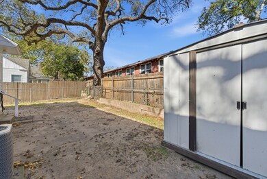 128 W Oak St, Weatherford, TX 76086 - photo 7