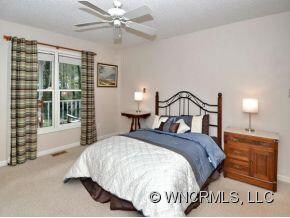 202 Glen Woods Ct, Asheville, NC 28803 - photo 7