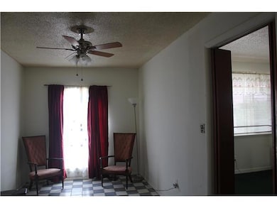8209 Broadway Dr, El Paso, TX 79915 - photo 4